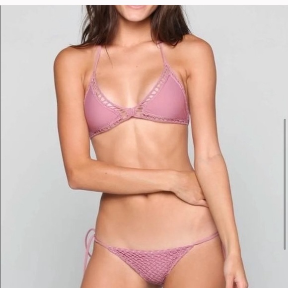 SOLD | Acacia Swimwear | Andy Top & Bottom L | 💕 - Picture 3 of 9